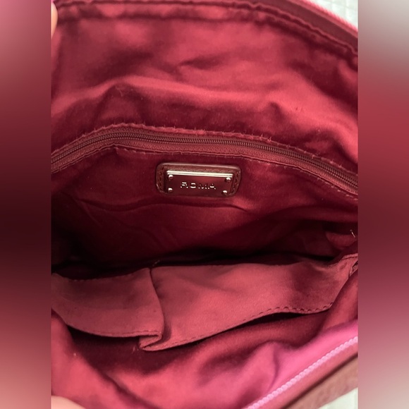 Roma Deep Red Leather Conceal Carry Shoulder Bag - Picture 9 of 10